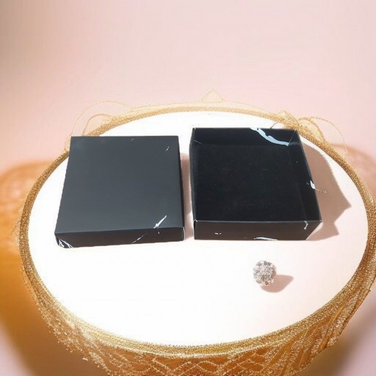 8 x8 cm Süngerli Takı Kutusu 8 x8 cm Süngerli Takı Kutusu
