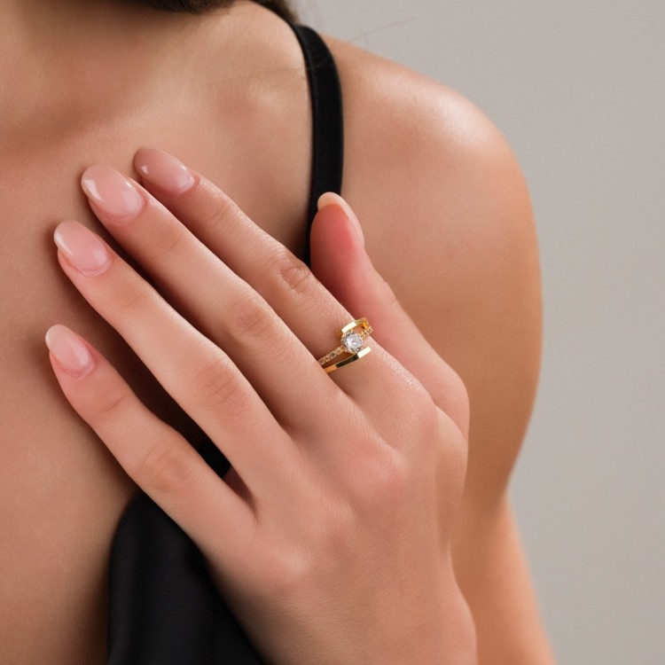 Zirkon Taşlı Çelik Tek Taş Alyans, Kararmaz Altın Renk, Parlak ve Zarif Model | Toptan Çelik Yüzük 18 Numara / 19 mm Zirkon Taşlı Çelik Tek Taş Alyans, Kararmaz Altın Renk, Parlak ve Zarif Model | Toptan Çelik Yüzük 18 Numara / 19 mm