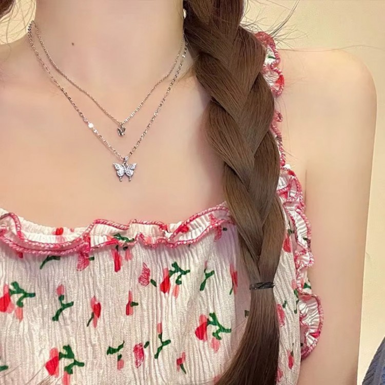 Çift Katlı Kelebek Tasarım Çelik Kolye | Kararmaz Gümüş Kaplama Toptan Kadın Kolye Modeli Çift Katlı Kelebek Tasarım Çelik Kolye | Kararmaz Gümüş Kaplama Toptan Kadın Kolye Modeli