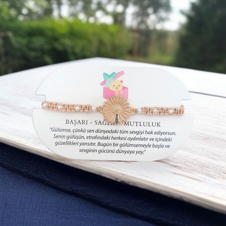Yes Baskılı Papatya İncili Makrome Bileklik - Pudra Renkli - Toptan Takı Yes Baskılı Papatya İncili Makrome Bileklik - Pudra Renkli - Toptan Takı