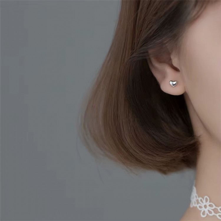 Toptan Takı | Kalp Model Minimalist Toptan Çelik Küpe | Gümüş Kaplama Toptan Takı | Kalp Model Minimalist Toptan Çelik Küpe | Gümüş Kaplama