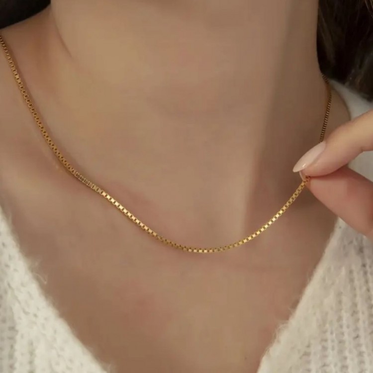 Toptan Altın Kaplama Çelik Küp Zincir Kolye – 1.4 mm Kalınlık, 40+4 cm Ayarlanabilir Uzunluk Toptan Altın Kaplama Çelik Küp Zincir Kolye – 1.4 mm Kalınlık, 40+4 cm Ayarlanabilir Uzunluk