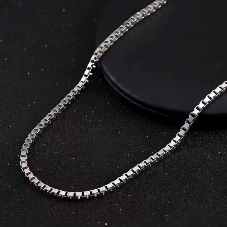 Toptan Gümüş Kaplama Çelik Küp Zincir Kolye – 1.4 mm Kalınlık, 40+4 cm Ayarlanabilir Uzunluk Toptan Gümüş Kaplama Çelik Küp Zincir Kolye – 1.4 mm Kalınlık, 40+4 cm Ayarlanabilir Uzunluk